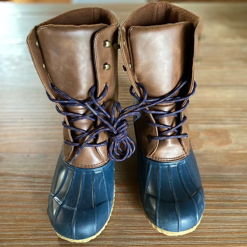 London Fog Lace-up Winter Boots